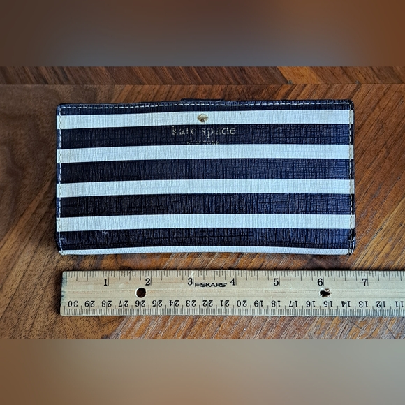 Kate Spade Black and Sand Beach Striped Continental Wallet - Picture 9 of 10